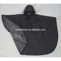 High Quality Plastic Waterproof Fashion Hooded Rain Poncho